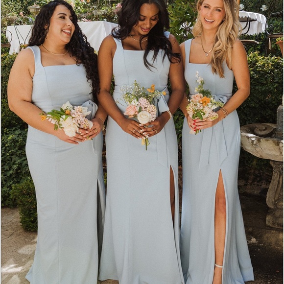 Show me your mumu Paris gown - Picture 2 of 3